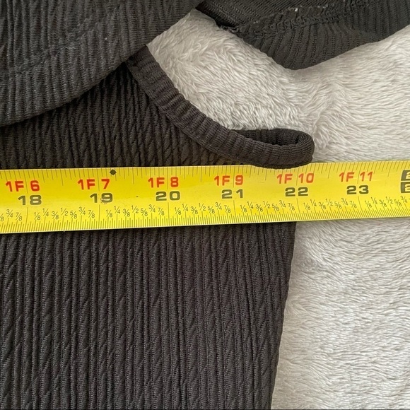 Black High Neck Cold Shoulder Peplum Style Dress - Picture 3 of 5